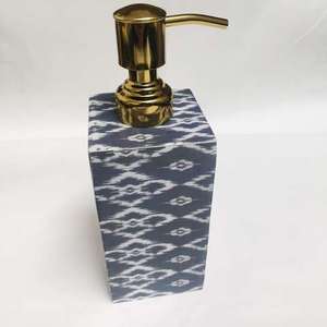 Juego de Baño Ecológico de Polimadera Blanca con Diseño Impreso, Decoración Sostenible de Plástico - Product Image 6