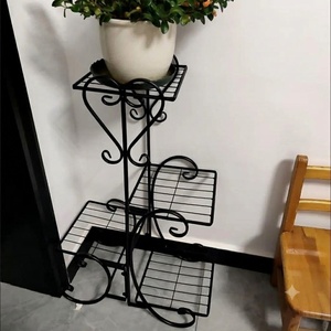 Support de plantes en fer forgé vintage à motifs exquis, résistant à la rouille, à 4 niveaux, avec décorations en volutes complexes, porte-pot de fleurs en métal décoratif - Product Image 2