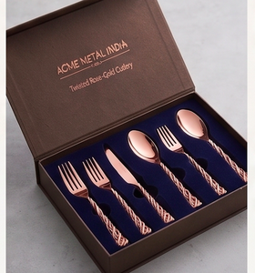 Ensemble de couverts en acier inoxydable élégant, finition rose gold PVD, design torsadé, pour salle à manger, cuisine, mariage, restaurant et fêtes - Product Image 4