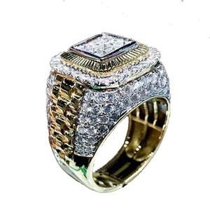 Bague Hip Hop en diamant de qualité supérieure pour mariages, fiançailles et looks tendance, disponible au prix d'usine depuis l'Inde - Product Image 1