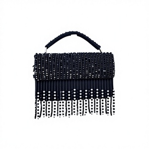 Bolso de Mano de Cuero Genuino Impermeable con Cierre de Cremallera para Bordado, Ideal para Fiestas de Chicas, Hecho en India - Product Image 4