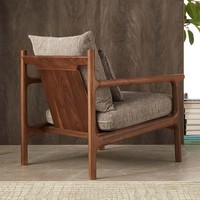 Fauteuil lounge en bois massif fabriqué à la main en usine au Vietnam |   Fauteuil contemporain Harlow avec coussin rembourré pour chambre à coucher OEM/ODM