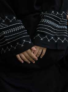 Kimono élégant modeste XXL fait à la main pour femmes Abaya décontracté brodé à la main vêtements traditionnels musulmans boutons respirants pour - Product Image 2