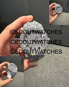 Montre mécanique automatique personnalisée en acier inoxydable avec boîtier en moissanite 18 carats, résistance à l'eau 10 bars, bracelet à fermoir, cadran en verre - Product Image 2