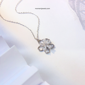 สร้อยคอเงินแท้ S925 ลายดอกไม้ ประดับเพชรซิร์โคเนีย สำหรับผู้หญิง สวมใส่ได้ทุกวัน พร้อมจี้รูปดอกไม้ สร้อยเงิน 925 - Product Image 2