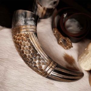 Mug en corne de buffle naturelle fait main de qualité supérieure, style Viking, verre à bière médiéval nordique, collection de cadeaux pour bar - Product Image 4