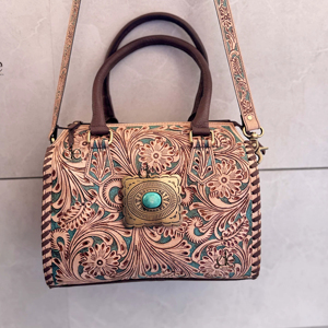 Sac à main élégant en cuir sculpté à la main, style bohème gypsy, sac à bandoulière fait main, couleur marron western, sacs multi-usages élégants - Product Image 1