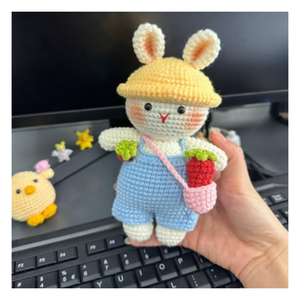 Adorable Muñeca de Lana Hecha a Mano para Regalo, Decoración y Colección de Juguetes, con Opciones de Diseño Personalizado y Suministro al por Mayor - Product Image 4