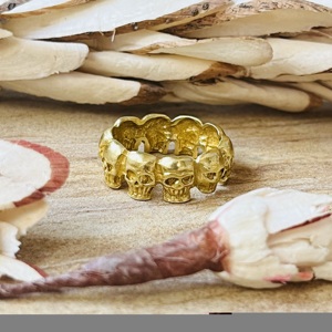 Bague Tendance Gothique Crâne en Laiton Plaqué Or 18 carats pour Hommes, Style Bohème, Bijou Squelette Motard, Vente en Gros - Product Image 1