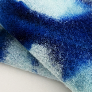 Tissu en polaire de POLYESTER de bonne qualité pour vêtements de yoga - Product Image 4