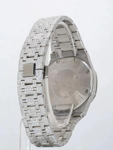 Montre-bracelet en diamant inspirée des créateurs indiens, fabriquée en Inde, avec finitions pour la vente au détail, disponible à la vente. - Product Image 2