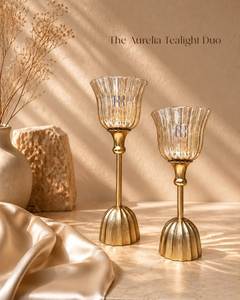 Juego de Portavelas Minimalistas de Aluminio Dorado con Base Acanalada y Copa de Vidrio Acanalado, Centro de Mesa Moderno para Bodas - Product Image 2