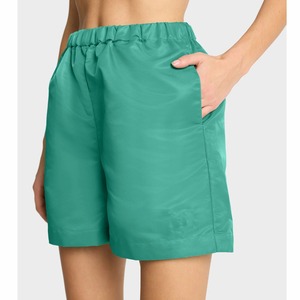 Shorts de yoga et de sport pour femmes de haute qualité à double couche avec short de compression intégré, cordon de serrage, taille élastique et poches latérales - Product Image 3