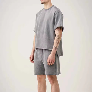 Ensemble t-shirt et short gris en coton pour homme, col rond, couleur unie, style décontracté, été, tissu tricoté, tenue deux pièces - Product Image 5