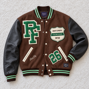 Veste universitaire unisexe en gros avec manches en similicuir, appliqué chenille personnalisé, patch numéro en relief et fermeture à boutons-pression - Product Image 3
