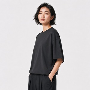 T-shirts oversize pour femmes de qualité supérieure avec tissu doux, coupe décontractée, sensation respirante et qualité durable, parfaits pour un usage quotidien décontracté - Product Image 3