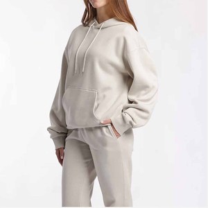 Conjunto Ligero de 2 Piezas para Mujer, Personalizado, de Alta Calidad, con Patrón Sólido, Transpirable, de Poliéster, Talla Grande, con Capucha, Completamente Colorido - Product Image 4