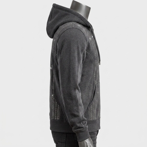 Sweat-shirt personnalisé avec strass, ornements en pierres de qualité supérieure, matière polaire confortable, silhouette moderne et durable - Product Image 4