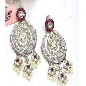 Atractivo Chandbaali de Plata de Primera Calidad con Acabado Plateado para Mujeres y Chicas, Ideal para Vestidos de Noche y Fiestas - Product Image 2