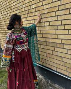 Vestido Largo Tradicional Tribal Afgano Kuchi Hecho a Mano con Bordado, Cremalleras y Botones, Estilo Vintage para Mujer, Cintura Natural, Floral/Color Liso - Product Image 2