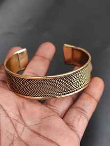 Bracelet en cuivre fait main de style moderne, torsadé, pour la santé et le bien-être - Grande Vente - Product Image 2