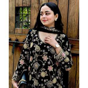 Conjunto de ropa de fiesta y Dupatta para mujer de diseñador - Product Image 2