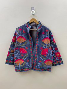 Chaquetas bordadas con flores, forro de terciopelo, estilo bohemio, abrigo de invierno, ropa de calle, chaqueta bomber boho reversible para mujer - Product Image 1