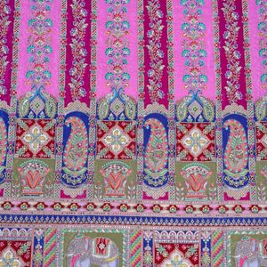 Ensemble de robe et de veste en tissu crêpe léger de 54 pouces, motif paisley rose magenta vibrant, broderie de paillettes scintillantes, style ethnique indien - Product Image 6