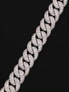 Cadena de Eslabones Cubanos de Plata de Ley 925 de 12 mm con Incrustaciones de Diamantes de Imitación para Regalo - Product Image 3