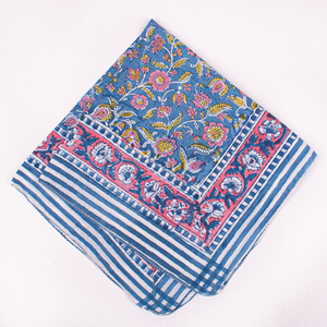 Foulard en coton de luxe imprimé à la main motif floral, style western, unisexe, bandana chic bohème, durable, respirant, doux pour la peau, motif carré. - Product Image 6