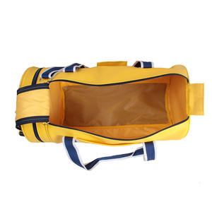 Bolsa de Lona Amarilla TITAN TREAD WEAR con Correas Azules y Asa Superior, Gran Capacidad, Modelo TTW-SB-0001 para Gimnasio y Viajes - Product Image 3