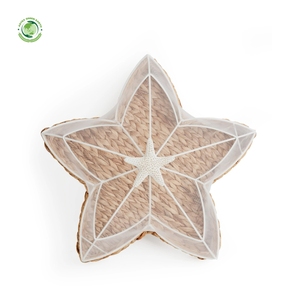 Woven water hyacinth food cover in a star shape Kitchenware and table decoration Wholesale eco-friendly Made in Vietnam - Product Image 2