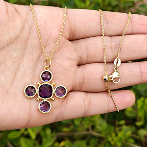 Nouveau collier tendance pour femme en laiton plaqué or 18 carats avec chaîne câble et pendentif croix en quartz améthyste violet, bijoux personnalisés - Product Image 3