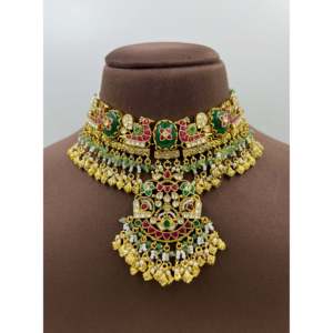 Indian Bridal Gold Plated Anvi Pachi Kundan Choker Earring Set - Product Image 3