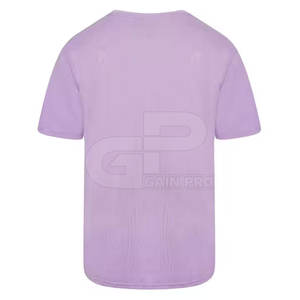 Conjunto de pantalones cortos de gimnasio para hombre, cómodos y de ajuste flexible, adecuados para entrenamiento, correr, entrenamiento o actividades casuales al aire libre. - Product Image 2