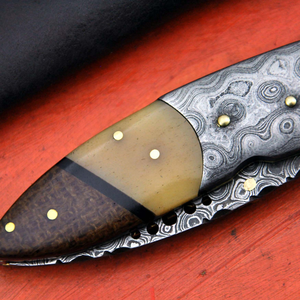 Cuchillo de Caza de Acero de Damasco con Hoja de Punta Caída y Mango de Madera con Funda de Cuero, OEM Disponible - Product Image 3