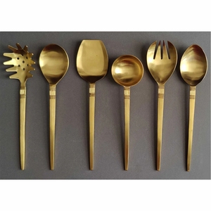 Luxury Vintage Stainless Steel <b>Serving</b> <b>Spoon</b> Set Premium Embossed Handle Metal Tableware Dinnerware Wholesale <b>Serving</b> <b>Spoons</b> - Product Image 4