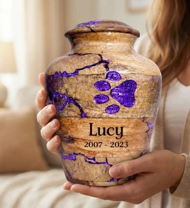 Urna para Mascotas de Madera Ecológica Hecha a Mano con Huellas de Resina Azul, Urna Conmemorativa Personalizada para Mascotas - Product Image 4