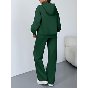 Conjunto Deportivo de 2 Piezas para Mujer: Sudadera Corta Oversize de Spandex Grueso y Pantalones Anchos Casuales - Product Image 2