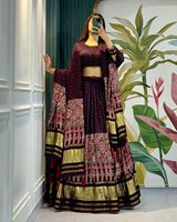 Gaun Lehenga Cetak Ajrakh Mewah dengan Dupatta, Pakaian Etnis Tradisional India, Desainer Cetak Blok, Pakaian Pesta Pernikahan, Lehenga Choli Se