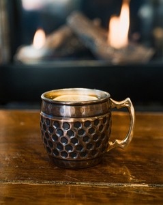 Taza de Cobre Sólido para Beber Café, Diseño Metálico Hecho a Mano para Agua, Jugo, Té y Bebidas Diarias - Product Image 3