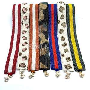 Correa de cuentas plateada y blanca hecha a mano para el Día del Partido, cordón bordado con letras blancas para bolsa deportiva - Product Image 2