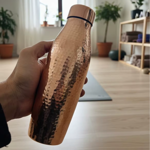 Botella de Cobre Antigua con Diamantes, Creaciones Antiguas, Cobre Puro, Grabado Ayurvédico, Diseño Clásico Ecológico, Botella de Agua - Product Image 2