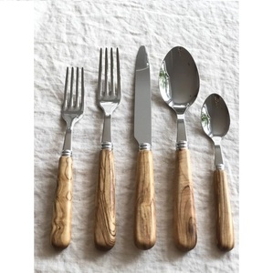 Juego de Cubiertos de Acero Inoxidable con Mango de Madera de Lujo, Acabado Pulido Espejo, Ecológico, Juego de Vajilla de 5 Piezas, Utensilios de Cocina de Alta Gama - Product Image 2