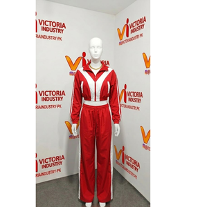 Ensemble de survêtement décontracté pour femmes, coupe courte, en nylon doublé, avec veste coupe-vent et pantalon - Product Image 1