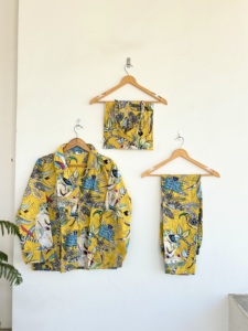 Bata Larga de Mujer con Estampado Animal, Manga Larga, Tejido Suave, Casual de Verano, Cintura Elástica, Viscosa y Poliéster Estampados - Product Image 1