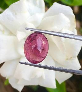 Tourmaline Rubellite Naturelle Rose Rouge Taillée Ovale, Pierre Précieuse Libre Certifiée IGI, Idéale pour la Fabrication de Bijoux Fins - Product Image 3