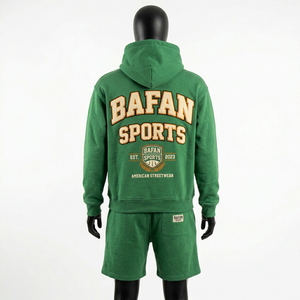 Conjunto de Sudadera con Capucha y Pantalones Cortos para Hombre, Calidad Premium, 300 GSM, Tela de Felpa de Algodón y Poliéster, Verde, Logotipo Personalizado - Product Image 4