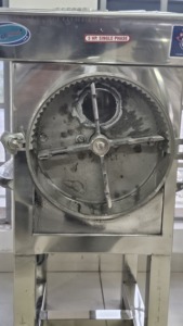 Leenova Gravy <b>Machine</b> 7HP 14X6 Chamber High Capacity 600-700KG Commercial Catering Grinder - Product Image 3