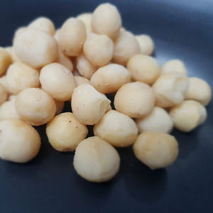 Nueces de Macadamia Crudas Orgánicas Premium, Snack Saludable, Suministro a Granel, Envío Rápido para Negocios de Alimentos - Product Image 1